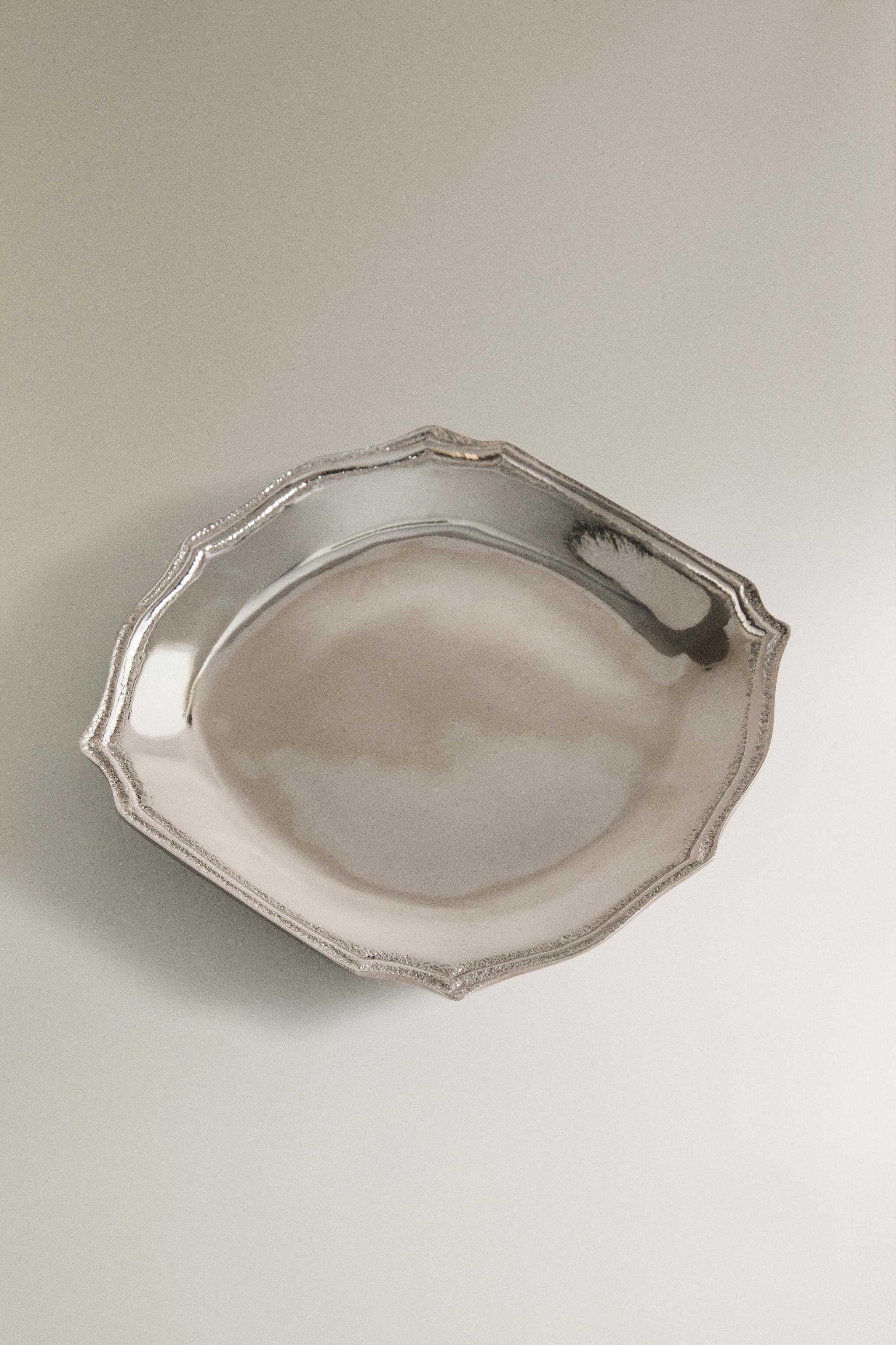 OCTOGONAL ALUMINUM TEALIGHT HOLDER